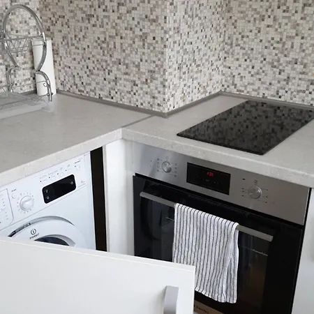 Sunny And Charming Domain For Your In Appartement