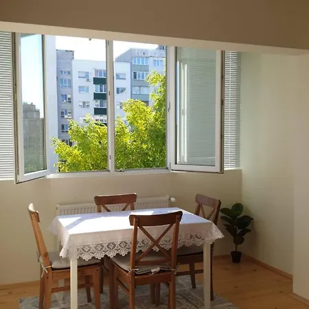 Sunny And Charming Domain For Your In Apartment